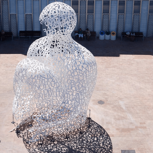 Sculpture réalisée par Jaume Plensa
