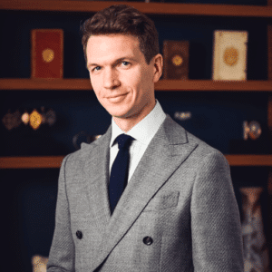 Maxime Charron expert en art russe, souvenirs historique, objets de vertu