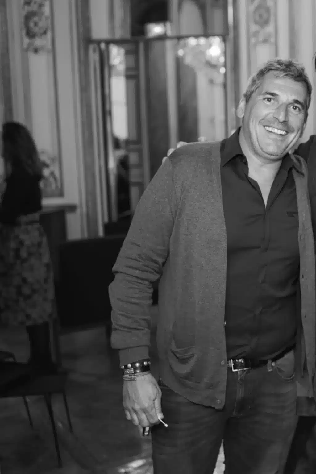 Romain Coulet expert en céramique et arts décoratifs